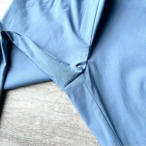 NWT Laura Carre Noir Blue Stretch Capris - Picture 4 of 13